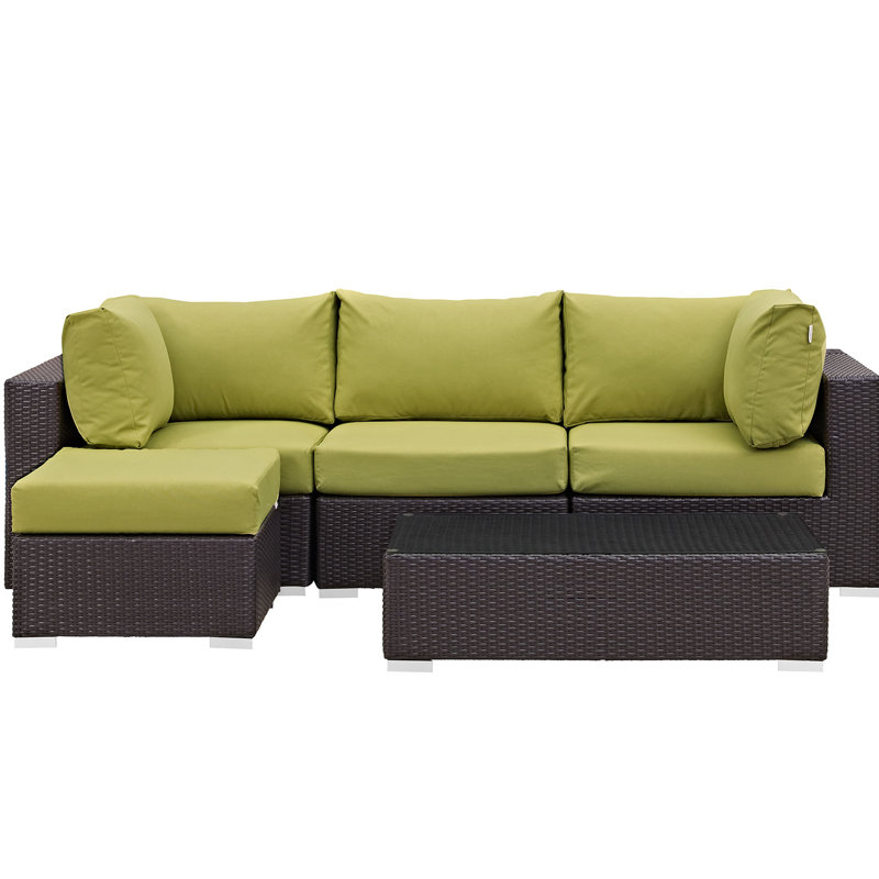 Outdoor Patio Furniture Brentwood 5 Piece Rattan Sectional Set